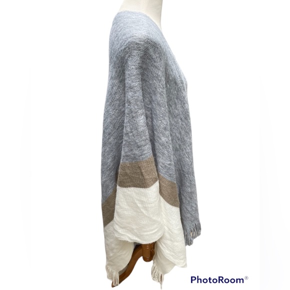 NEW Catherines Super Soft Block Color Wrap Shawl Cape Jacket Poncho XL - Picture 3 of 6